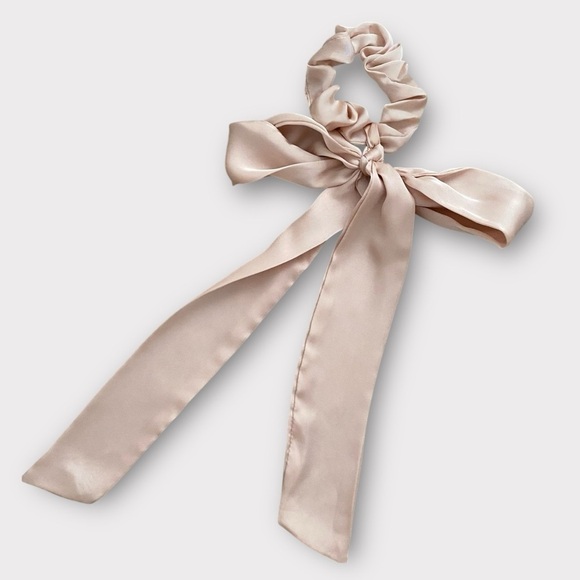 Scunci Hair Ribbon Scrunchie Set (2pc) – Pink & Brown Leopard Satin - Picture 5 of 6